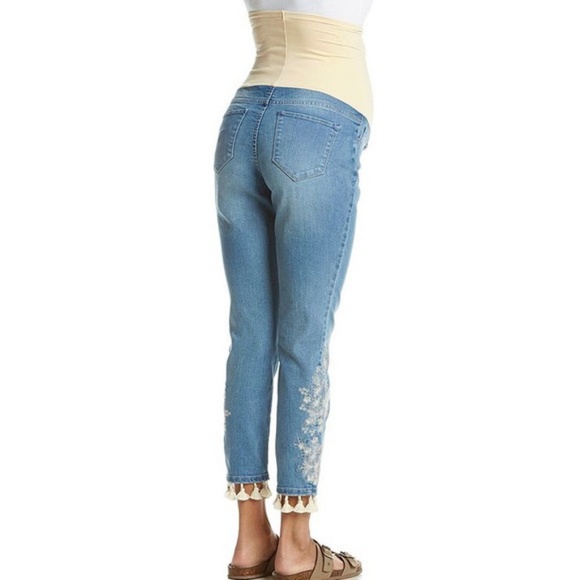 Flutter & Kick Skinny Ankle Maternity Jeans - Picture 2 of 4